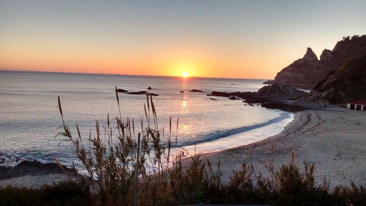 Villa Macria Capo Vaticano Esterno foto